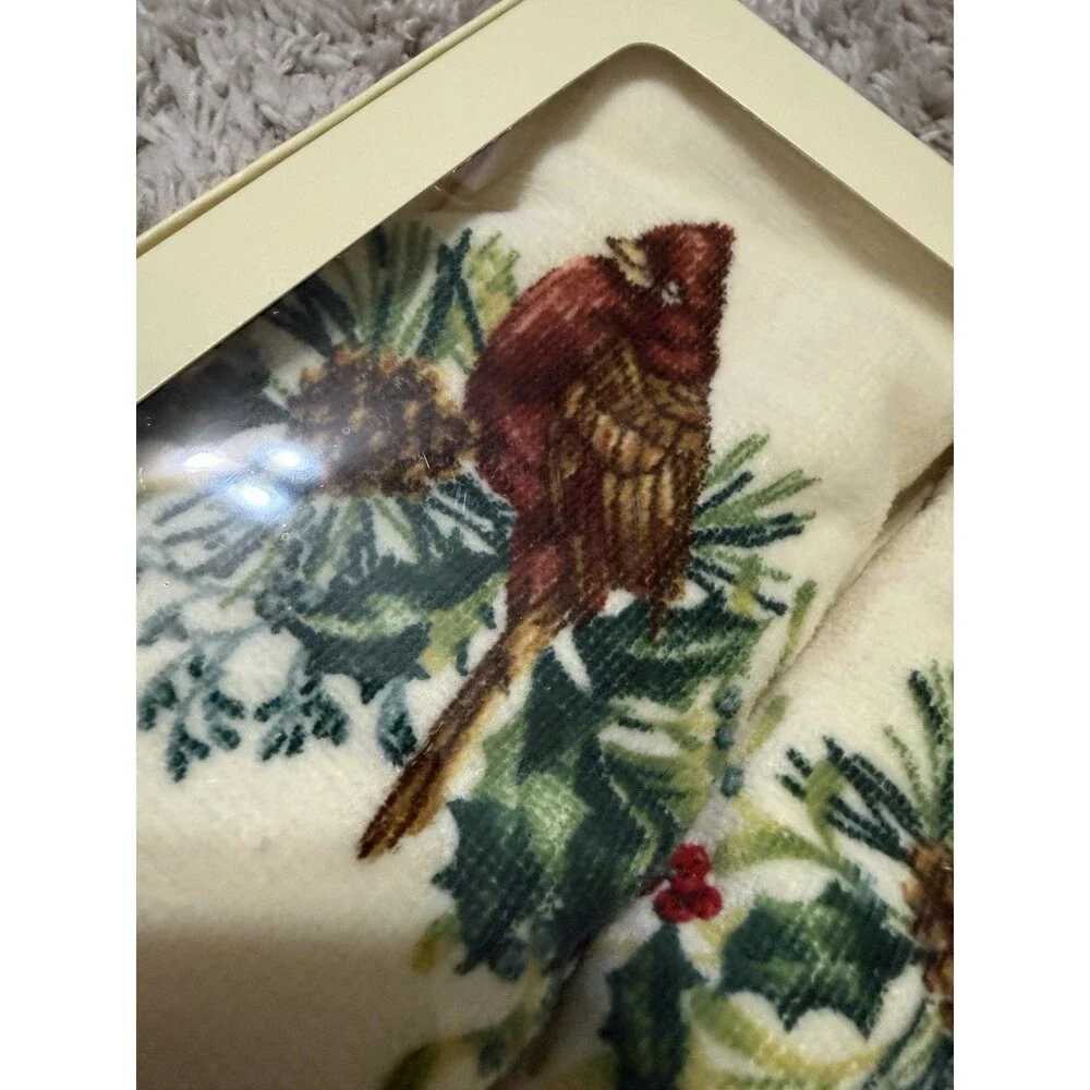 LENOX Bath Finger Tip Towel Set of 2 WINTER GREETINGS Holiday Chickadees NEW